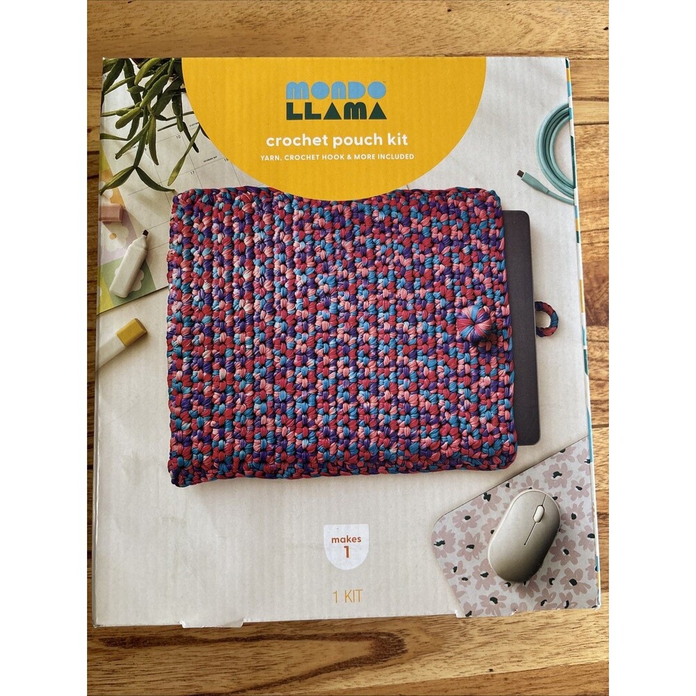 CROCHET Pouch Kit by Mondo Llama with Yarn & Hook, Great DIY beginner gift NEW!